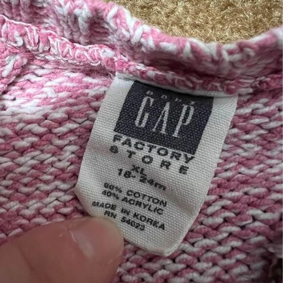 GAP factory store 18-24m Baby pink sweater full zip - Picture 4 of 4